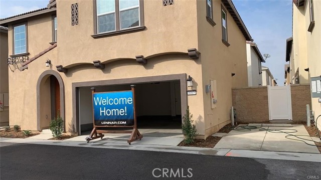 Front Image Thumbnail for CRTR26089350