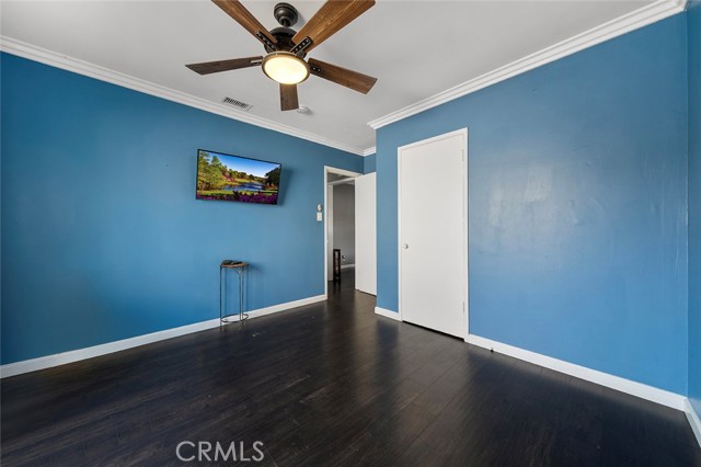 Detail Gallery Image 23 of 36 For 4228 Ostrom, Lakewood,  CA 90713 - 5 Beds | 3 Baths