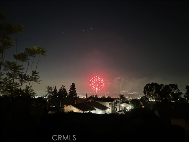5215 E Rolling Hills Drive, Anaheim Hills CA: https://media.crmls.org/medias/abd4374b-4661-49db-bd02-e9093ab03816.jpg