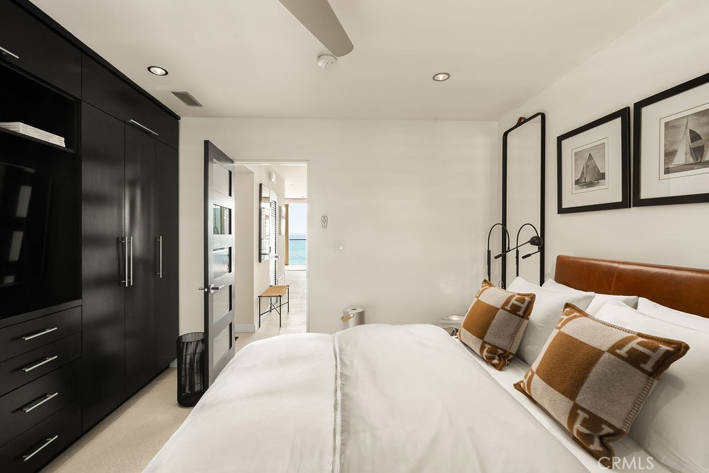 Abd5fa57 Ab6d 49b8 Ad0e A0696db395a9