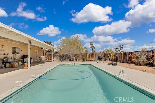Detail Gallery Image 29 of 36 For 21919 Standing Rock Ave, Apple Valley,  CA 92307 - 4 Beds | 2 Baths