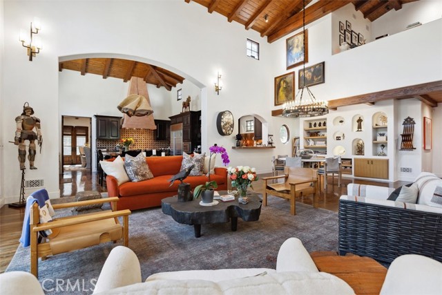 Detail Gallery Image 10 of 54 For 2040 Mckain St, Calabasas,  CA 91302 - 4 Beds | 4/1 Baths