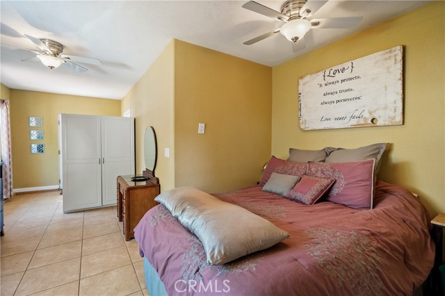 1002 Par Avenue, Paso Robles CA: https://media.crmls.org/medias/abd8225d-ab84-4389-85c2-99b171fd51ec.jpg