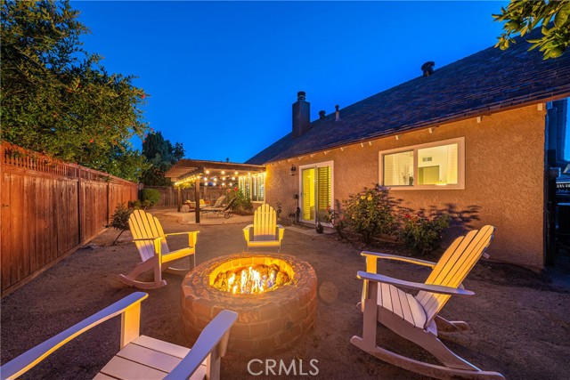 2060 Belgrave Court, Simi Valley CA: https://media.crmls.org/medias/abd8b3dc-16ec-4ca3-afad-4a88b76ba43d.jpg