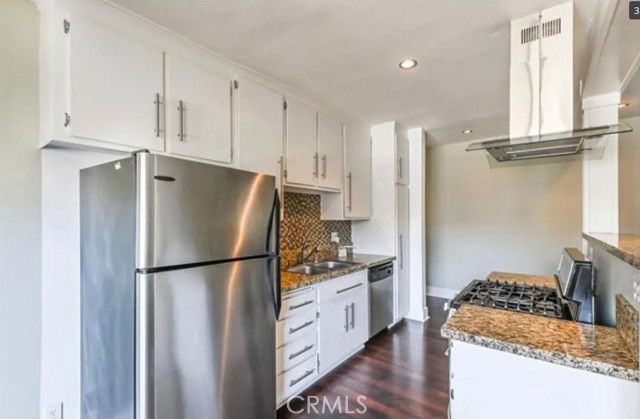 Detail Gallery Image 5 of 7 For 1605 Armacost Ave #202,  Los Angeles,  CA 90025 - 2 Beds | 1 Baths