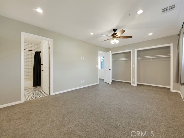 Detail Gallery Image 2 of 53 For 6215 Glide Ave, Woodland Hills,  CA 91367 - 4 Beds | 3 Baths