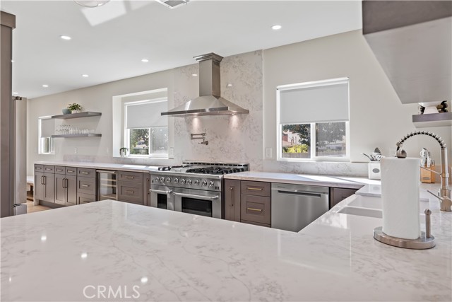 Detail Gallery Image 13 of 47 For 12426 Idaho Ave, Los Angeles,  CA 90025 - 3 Beds | 3 Baths