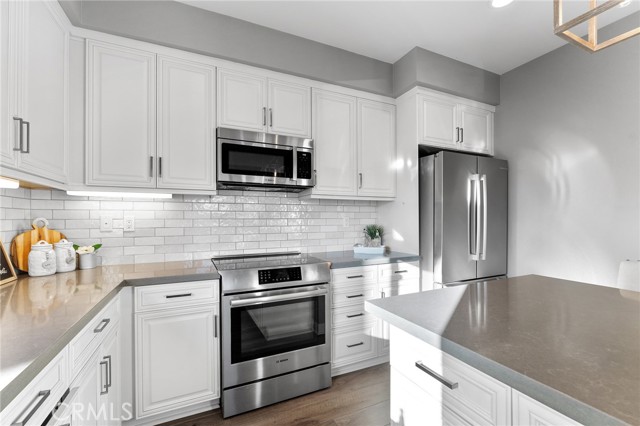 Detail Gallery Image 11 of 40 For 402 Shelby, Covina,  CA 91723 - 3 Beds | 3/1 Baths