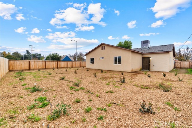 Detail Gallery Image 27 of 28 For 5195 E Madison Ave, Fresno,  CA 93727 - 5 Beds | 3 Baths