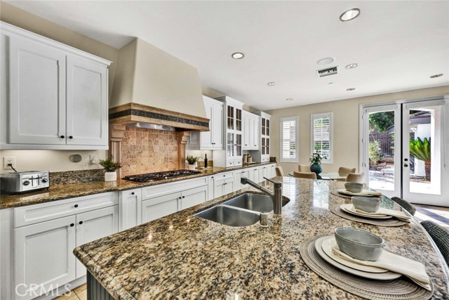 Detail Gallery Image 9 of 33 For 18888 Dry Creek Rd, Yorba Linda,  CA 92886 - 3 Beds | 4 Baths