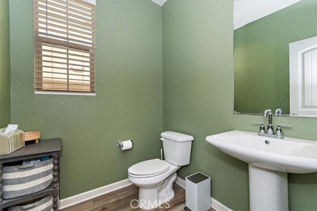 Detail Gallery Image 15 of 35 For 1046 W Buttercup Ln, Rialto,  CA 92376 - 4 Beds | 2/1 Baths