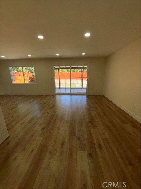 Detail Gallery Image 13 of 33 For 6520 Debs, West Hills,  CA 91307 - 3 Beds | 2 Baths