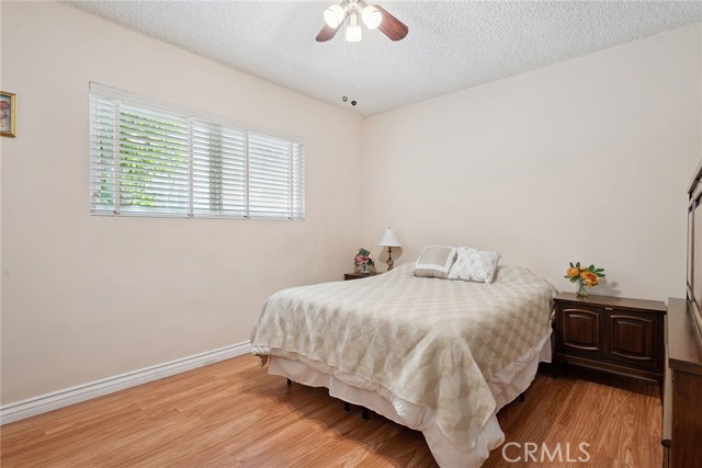 5929 Adler Avenue, Woodland Hills CA: https://media.crmls.org/medias/abdcf66c-06a1-42c0-bcd3-612d4e41a6c3.jpg