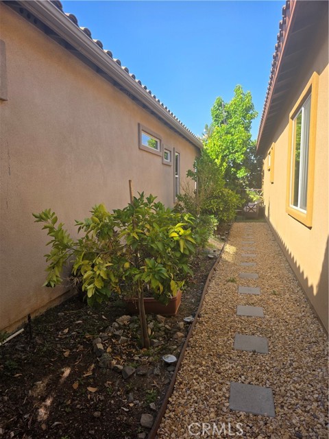 24578 Littlehorn Drive, Corona CA: https://media.crmls.org/medias/abdd3d73-3f83-4a25-883a-007f1985f2ba.jpg