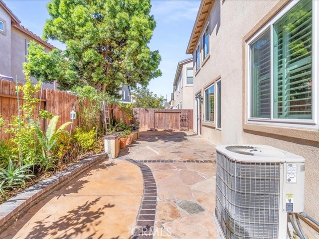 Detail Gallery Image 68 of 75 For 22821 Oak Knoll, Carson,  CA 90745 - 4 Beds | 3 Baths