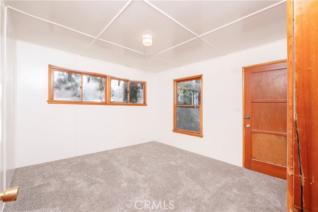 Detail Gallery Image 34 of 46 For 968 Ca-189, Twin Peaks,  CA 92391 - 3 Beds | 1/1 Baths