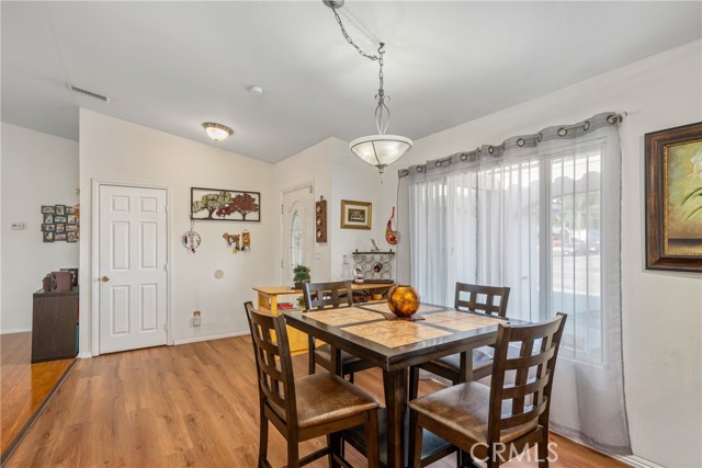 Detail Gallery Image 10 of 36 For 5528 Elmwood Rd, San Bernardino,  CA 92404 - 3 Beds | 2 Baths