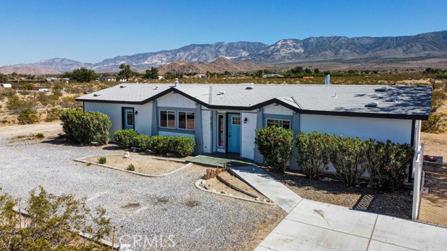 Detail Gallery Image 1 of 1 For 31431 Clark Rd, Lucerne Valley,  CA 92356 - 3 Beds | 2 Baths