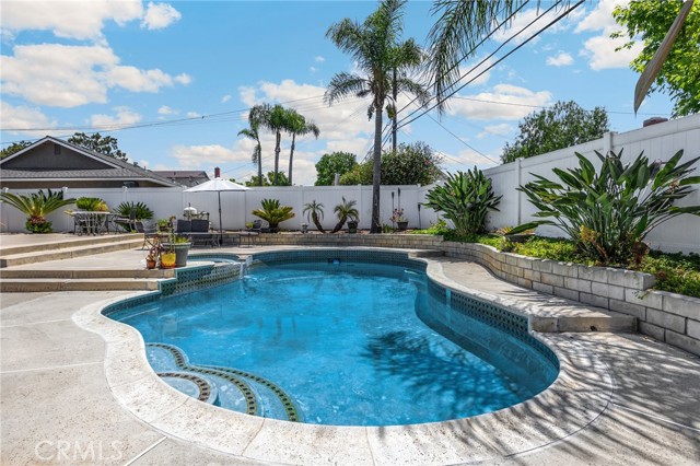 910 Huggins Avenue, Placentia CA: https://media.crmls.org/medias/abdee3e3-b128-41e7-974e-495a922563c5.jpg