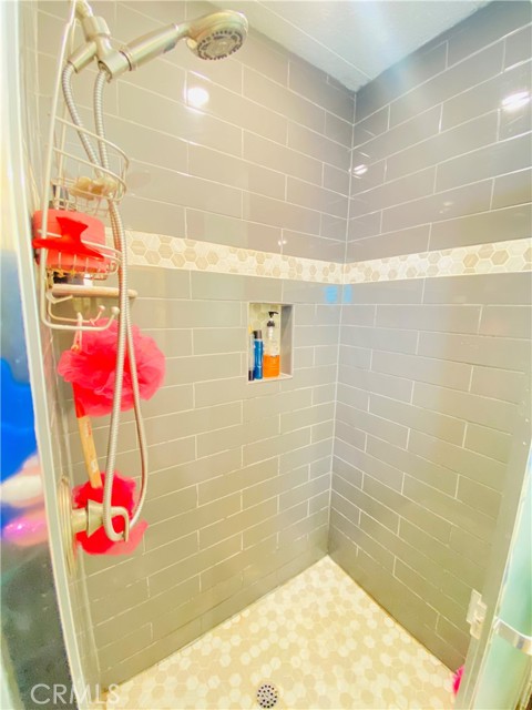 Detail Gallery Image 25 of 37 For 8901 Eton #81,  Canoga Park,  CA 91304 - 2 Beds | 2 Baths