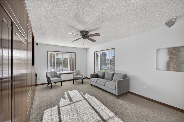 Image 25 of 59 For 13077 Bagatelle