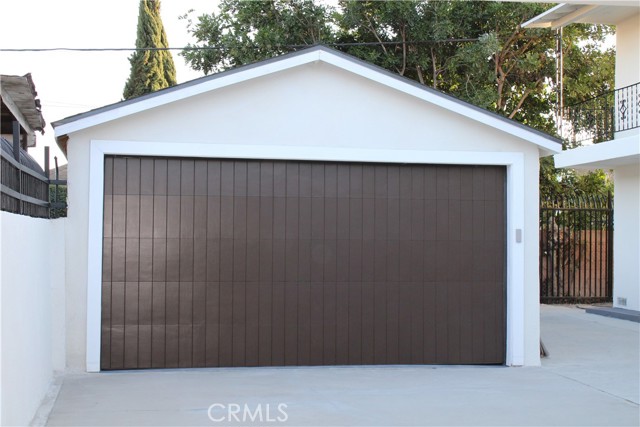 Detail Gallery Image 12 of 69 For 1522 E 123rd, Los Angeles,  CA 90059 - 6 Beds | 5 Baths