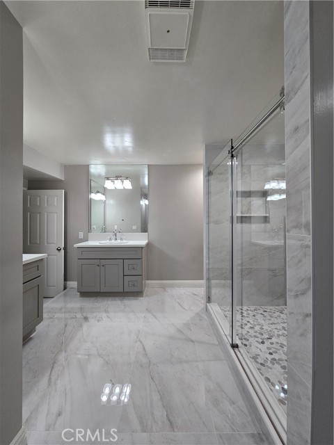 Detail Gallery Image 3 of 13 For 1747 Oakwood Ave, Arcadia,  CA 91006 - 4 Beds | 4 Baths