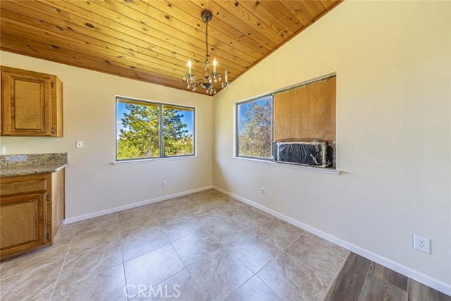 Detail Gallery Image 12 of 42 For 33122 Road 233, North Fork,  CA 93643 - 3 Beds | 2 Baths