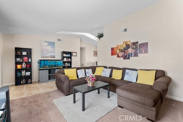 Detail Gallery Image 7 of 33 For 14318 Montecito, Victorville,  CA 92395 - 3 Beds | 2 Baths