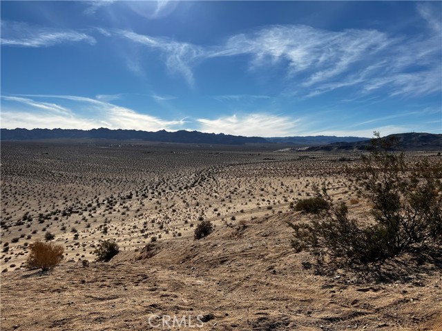 Detail Gallery Image 4 of 29 For 5055 Shoshone Valley Rd, Twentynine Palms,  CA 92277 - – Beds | – Baths