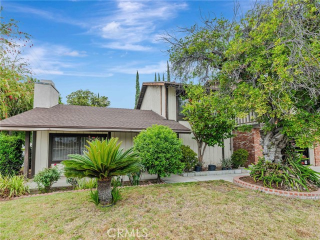 7800 Winnetka Avenue, Winnetka CA: https://media.crmls.org/medias/abe1f27d-7a02-4dd5-bdde-22965cbc6241.jpg