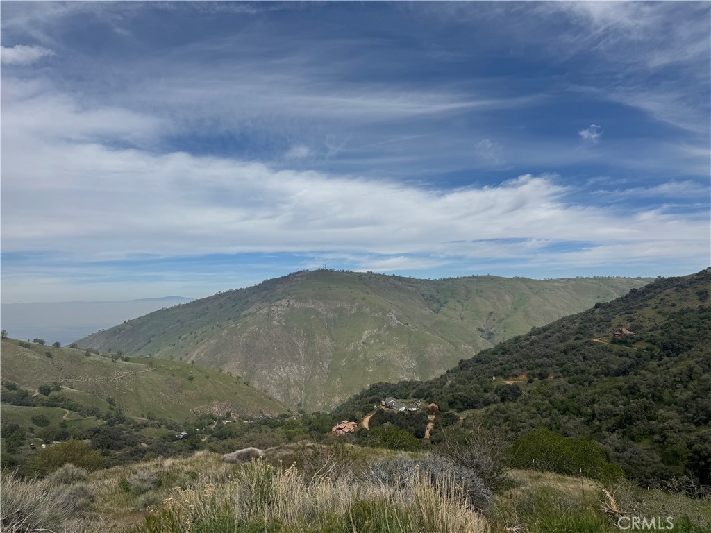 https://media.crmls.org/medias/abe234f9-3e97-4d7e-98e3-aa4ac8aea077.jpg?preset=X-Large