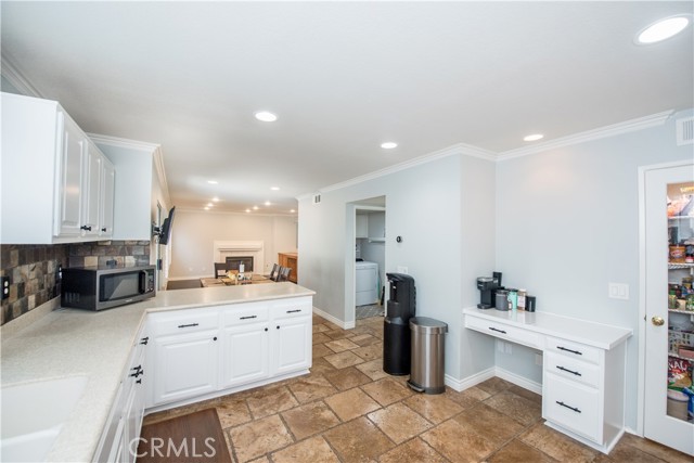 3498 Birchleaf Drive, Corona CA: https://media.crmls.org/medias/abe24673-d76e-45c7-8447-19d4839a9970.jpg