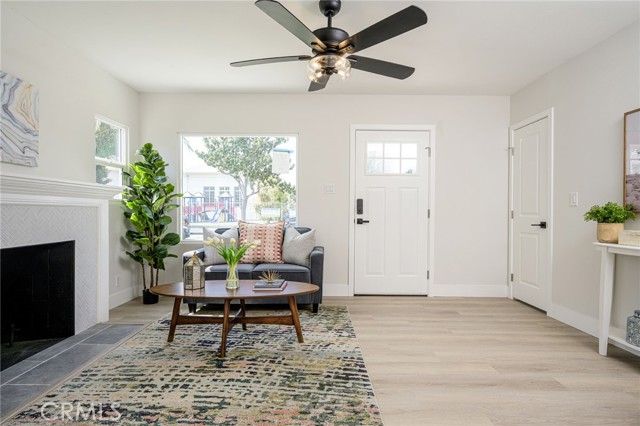 5126 4th Avenue, Los Angeles, CA, 90043 5126 4th Avenue, Los Angeles, CA, 90043