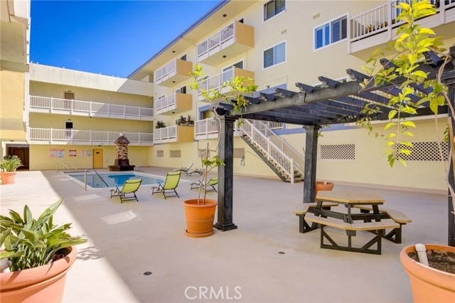 1707 Pacific Coast, Hermosa Beach, California 90254, 1 Bedroom Bedrooms, ,1 BathroomBathrooms,Residential,Sold,Pacific Coast,SB23052533