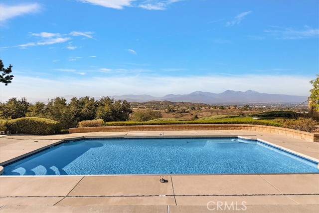 524 Topside Place, Diamond Bar CA: https://media.crmls.org/medias/abe2c060-5470-409a-848b-2b2028f794b2.jpg