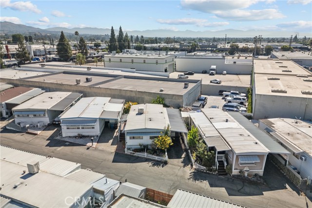 21001 Plummer Street, Chatsworth CA: https://media.crmls.org/medias/abe3ced1-4be5-4a29-85fd-e2d877520e88.jpg