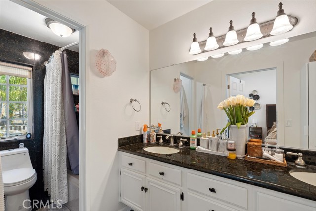 Detail Gallery Image 4 of 16 For 31256 Quail Valley Rd, Castaic,  CA 91384 - 3 Beds | 3 Baths