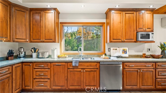 Detail Gallery Image 18 of 73 For 11081 Van Dorn Reservoir Rd, Middletown,  CA 95461 - 3 Beds | 2 Baths