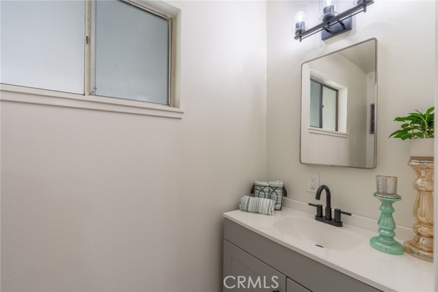 Detail Gallery Image 16 of 29 For 3242 Laura Ave, Merced,  CA 95340 - 3 Beds | 1/1 Baths