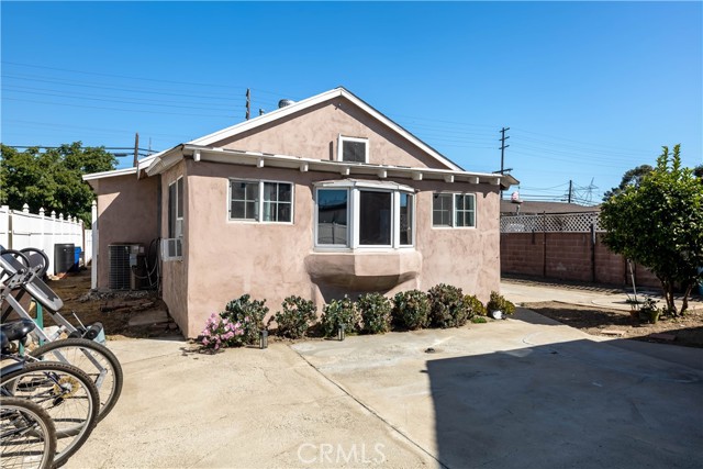 Detail Gallery Image 32 of 56 For 11203 Sheldon St, Sun Valley,  CA 91352 - 4 Beds | 2 Baths