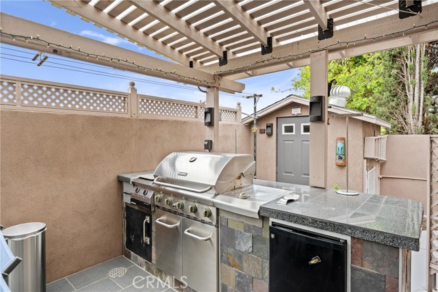 18516 Casandra Avenue, Cerritos CA: https://media.crmls.org/medias/abe6c39d-bbf4-4af3-907b-8aa36b22a4f4.jpg