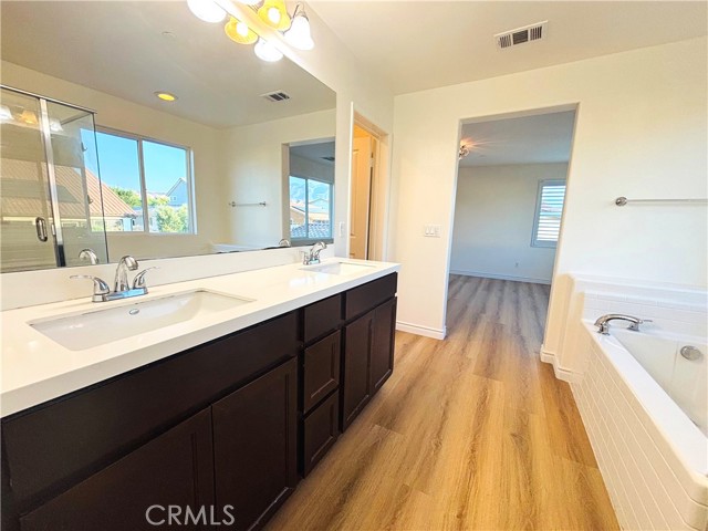 Detail Gallery Image 13 of 45 For 1664 Milford Way, Beaumont,  CA 92223 - 4 Beds | 3 Baths