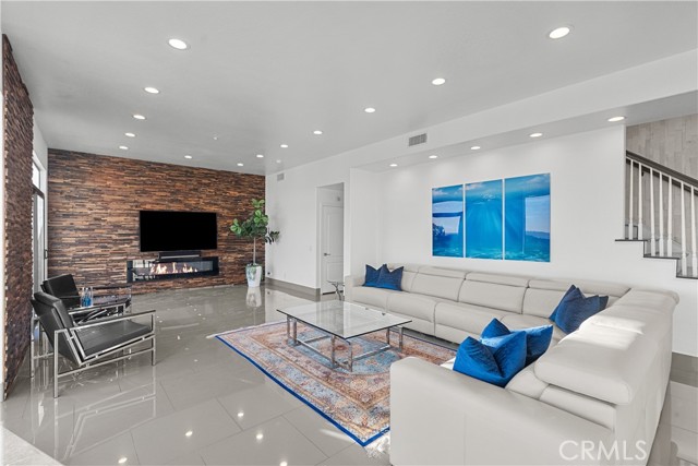 Detail Gallery Image 16 of 55 For 17764 Sidwell St, Granada Hills,  CA 91344 - 4 Beds | 4 Baths