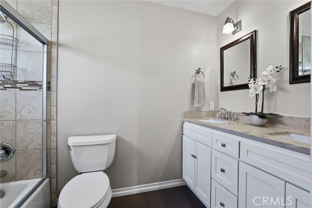 715 Oceanhill Drive, Huntington Beach CA: https://media.crmls.org/medias/abe77566-f231-4f31-ba4b-da94c76b0b03.jpg