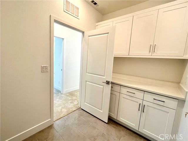 Detail Gallery Image 21 of 29 For 27318 Great Divide Ln, Valencia,  CA 91381 - 4 Beds | 3/1 Baths