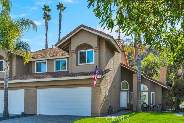 Detail Gallery Image 2 of 43 For 6096 E Hackamore Ln, Anaheim Hills,  CA 92807 - 3 Beds | 2/1 Baths