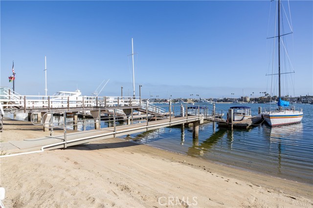 809 Via Lido Soud, Newport Beach CA: https://media.crmls.org/medias/abe9565e-28df-4dbb-aa2e-5ced07c7279f.jpg