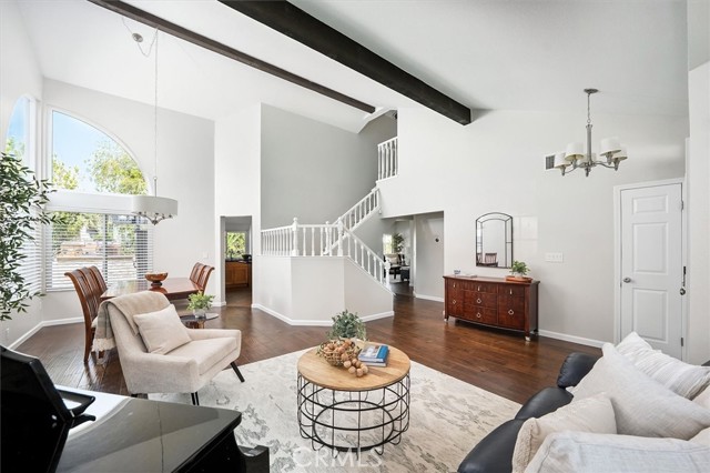 Detail Gallery Image 5 of 42 For 28735 Citrus Pl, Saugus,  CA 91390 - 4 Beds | 3 Baths