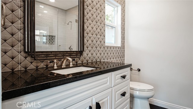 Detail Gallery Image 28 of 44 For 11165 Valley Spring, Studio City,  CA 91602 - 5 Beds | 5/1 Baths